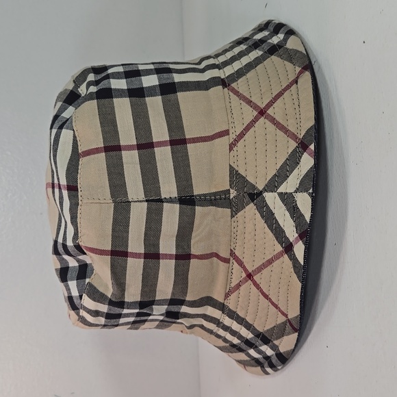 Burberry Nova Check & Denim Reversible Bucket Hat - Picture 6 of 13